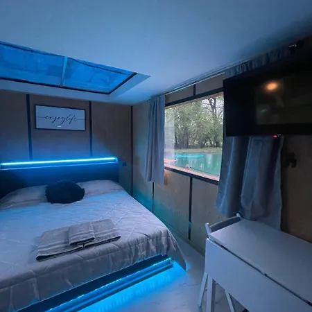 Apartment Floating Dream *
