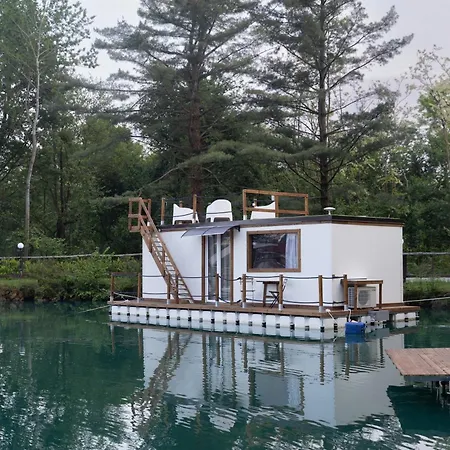 Floating Dream Apartment *